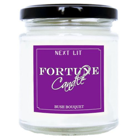 Ароматна свещ с късметче Next Lit Fortune Candle - Bush Bouquet, на български език